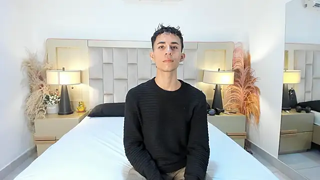 Zahir Ashar online show from March 29, 12:22 am