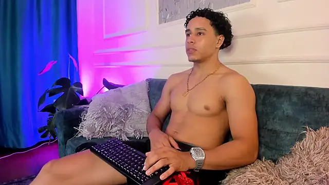 Adrian Volt online show from February 6, 3:14 am