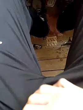 Snapshot of szabi1995 chatting on October 13, 6:41 am szabi1995 online show from October 13, 6:41 am