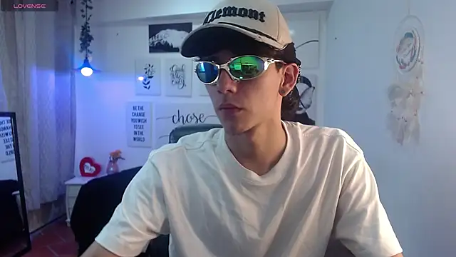 AmethystShadow17 online show from February 6, 7:44 pm