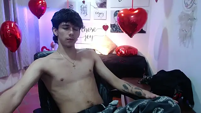 AmethystShadow17 online show from February 16, 8:18 pm