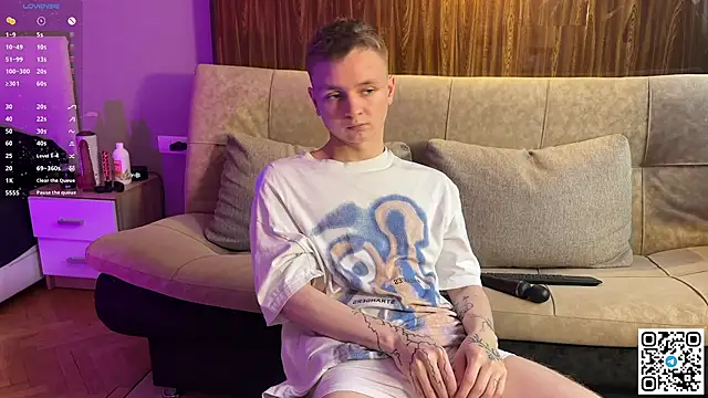 Logan mett online show from May 27, 3:42 pm