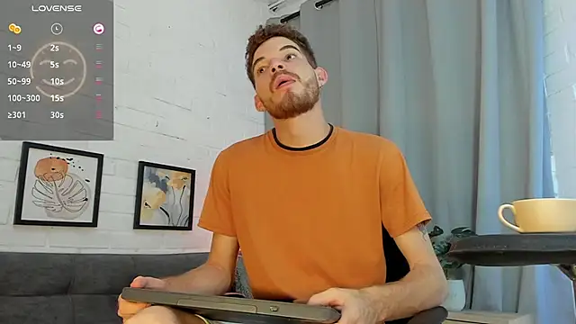 MATEO HUNTER online show from November 15, 4:03 am