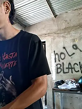 Snapshot of Luciferinthestreet chatting on October 18, 2:11 pm Luciferinthestreet online show from October 18, 2:11 pm