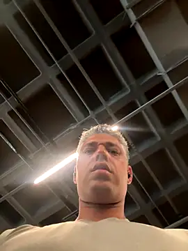 Snapshot of pablorafas chatting on October 20, 3:38 pm pablorafas online show from October 20, 3:38 pm