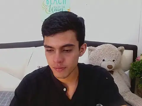 Snapshot of Kain_noir_ chatting on October 22, 9:18 pm Kain noir  online show from October 22, 9:18 pm