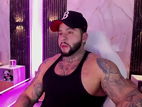 marcusfit1 online show from November 5, 12:12 am