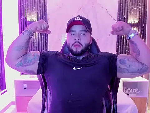 marcusfit1 online show from October 21, 1:20 am