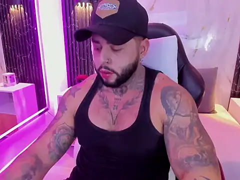 marcusfit1 online show from October 23, 12:03 am