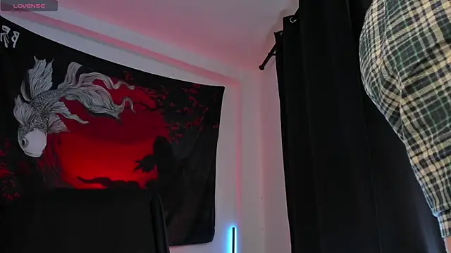 AlanRose01 online show from April 5, 7:21 pm