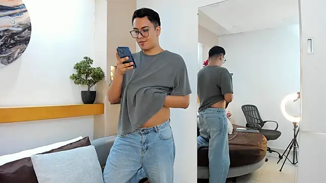 JohnBelRose online show from November 25, 9:28 pm