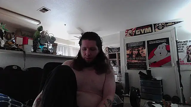 biggerisbetter12 online show from May 21, 3:38 pm