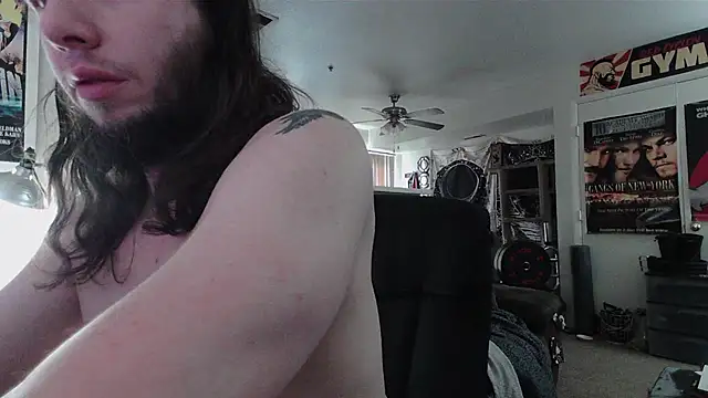 biggerisbetter12 online show from May 24, 7:31 pm