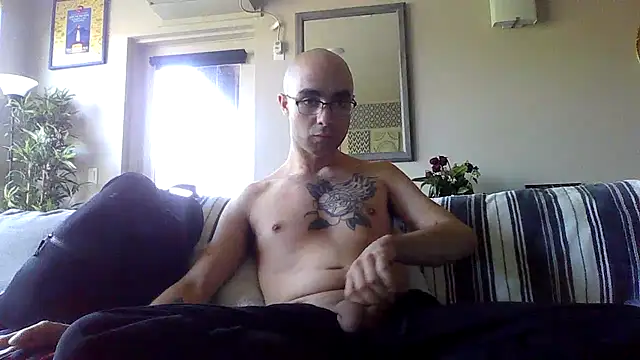 DaddysDopeyDomBoy online show from July 14, 8:15 pm