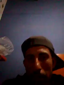 Snapshot of Orlao25cm chatting on October 24, 7:43 am Orlao25cm online show from October 24, 7:43 am