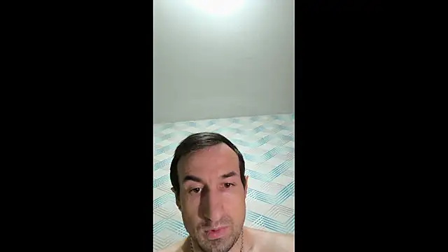 Snapshot of Andruu_ chatting on October 23, 8:34 pm Andruu  online show from October 23, 8:34 pm