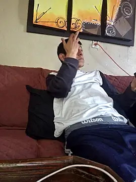 Pedropuente200 online show from February 3, 7:41 pm