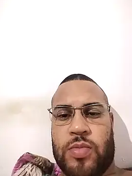 Jonathanbarreto online show from April 3, 3:03 am