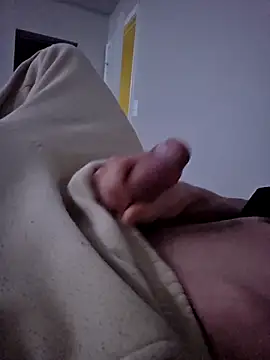 4idin0000 online show from April 12, 3:35 pm