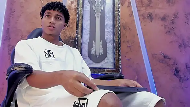 Iaan Dalton  online show from November 1, 11:58 am