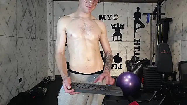 Lil James online show from November 27, 8:01 pm