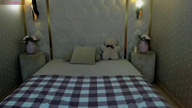 Derek Banville online show from December 22, 1:25 am