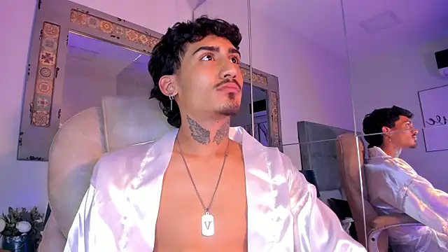 Mr Strike online show from January 5, 7:17 pm