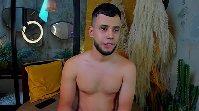 Maxcole 07 online show from December 1, 7:50 pm