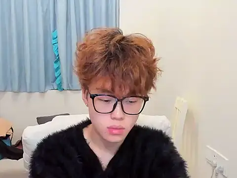 L1kuto online show from November 1, 11:47 am