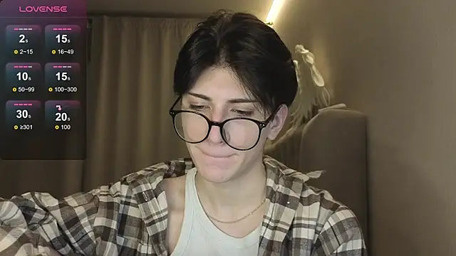 Oliver star boy  online show from January 16, 3:48 pm