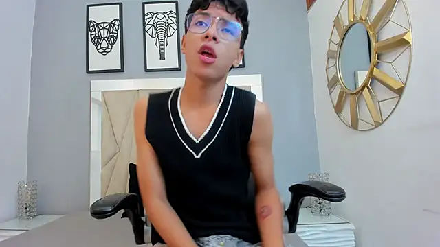 adams bobby online show from March 18, 11:13 am