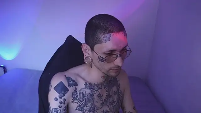 TokyoHatsumoto online show from November 21, 9:58 pm