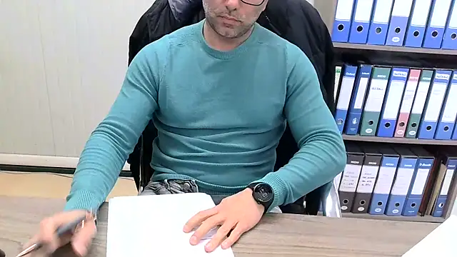 Evasionee online show from April 2, 1:41 pm