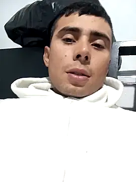 robinhd1234 online show from April 15, 11:26 pm