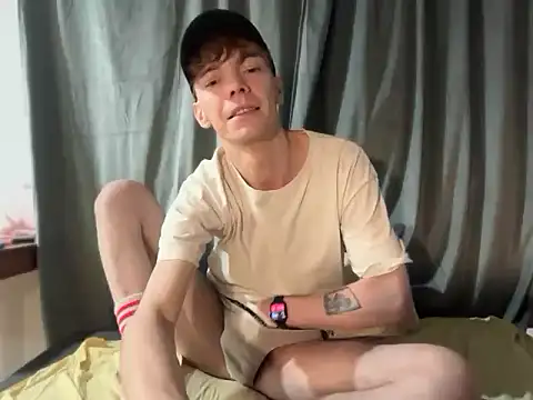 BrunoTwinkXXL online show from February 6, 1:02 am