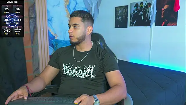 Tiler wolker online show from November 29, 4:03 am