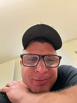 PolishBoy1995 online show from November 5, 1:46 pm