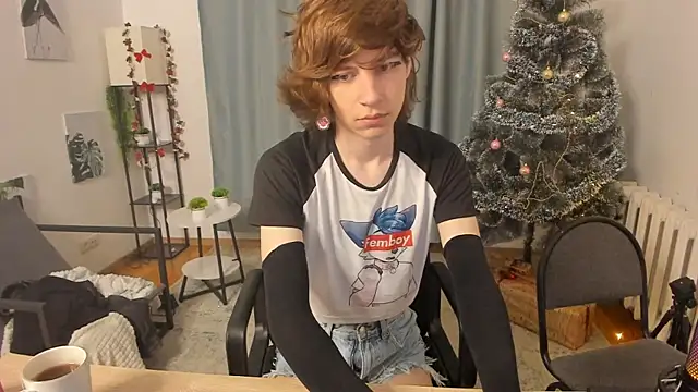 AvenGlow online show from December 23, 3:48 am