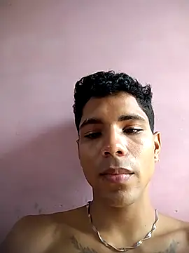 Alex Sweeting online show from November 18, 6:44 pm