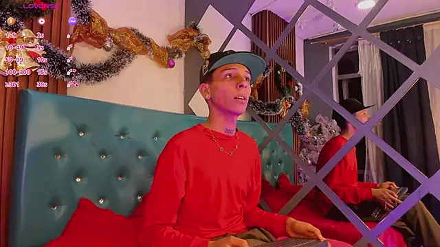 Max Steell online show from December 15, 11:24 pm