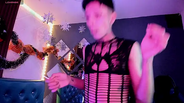 Max Steell online show from December 2, 4:59 am