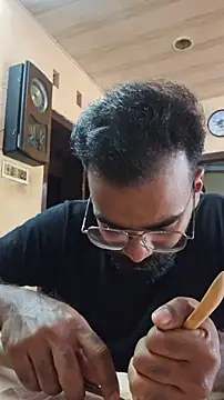 nithinrr online show from December 3, 3:23 am