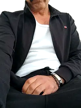 Mr D3M1R online show from October 29, 11:35 am