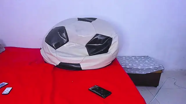 LucassFoster online show from December 16, 10:28 pm