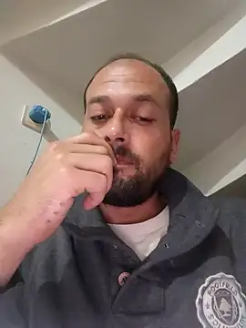 expenser37 online show from November 28, 9:27 pm