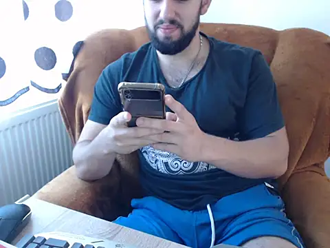 strongcoffee10 online show from November 5, 11:45 am