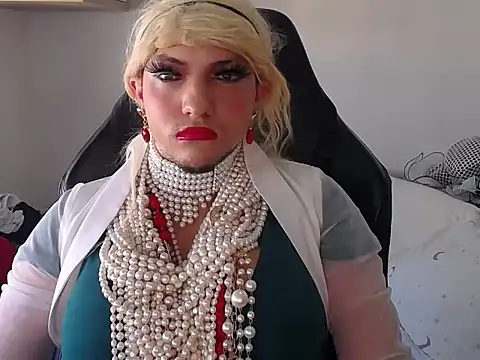 VanesaCrossic online show from March 8, 8:51 am