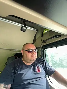 Yevhen3000 online show from July 6, 6:32 am