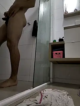 note009 online show from November 1, 10:25 pm