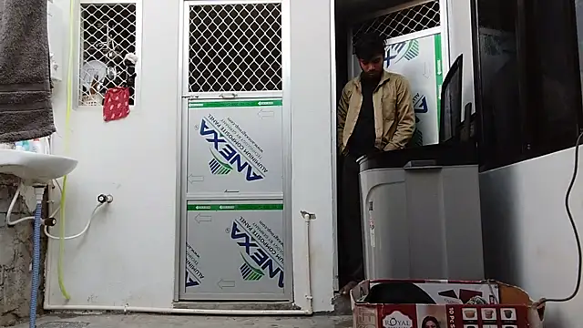 sageer097 online show from December 15, 7:27 am